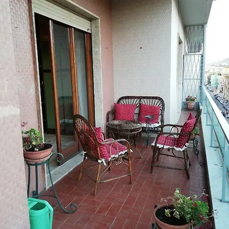Casa Di Enza Al Museo Lägenhet